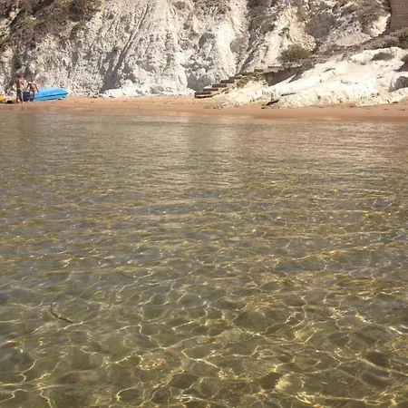 Isola Villa Licata